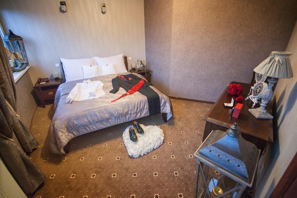 Hotel Ted Radomsko Extérieur photo