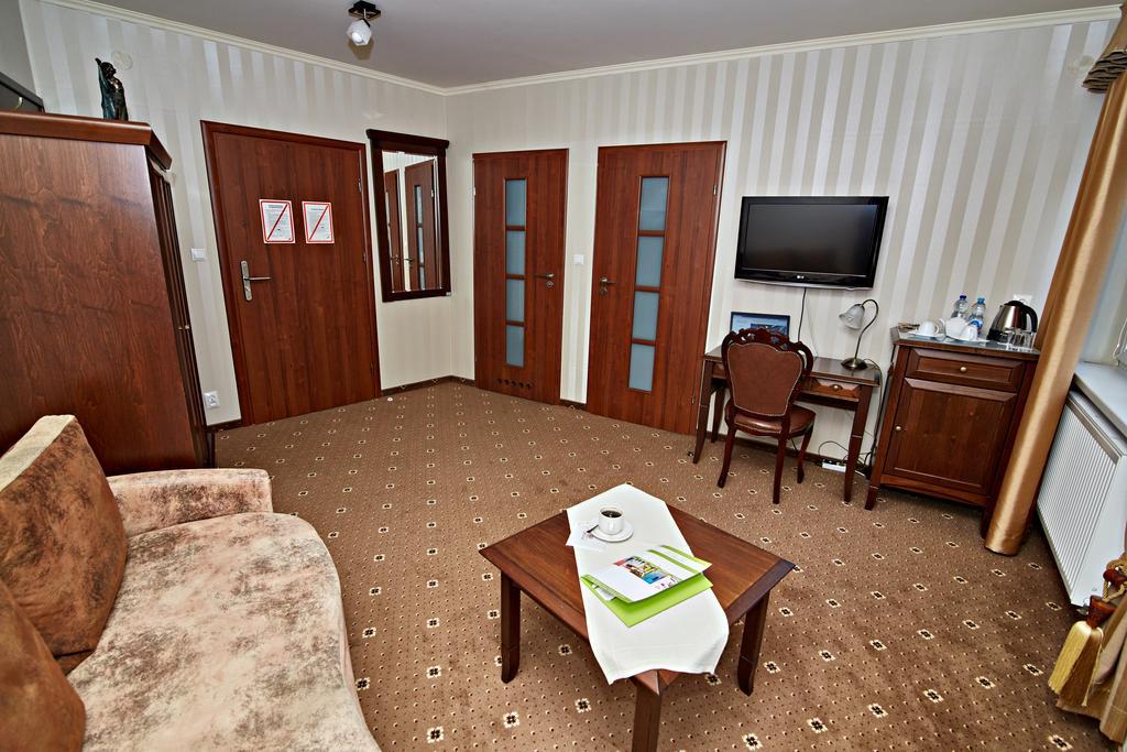 Hotel Ted Radomsko Chambre photo